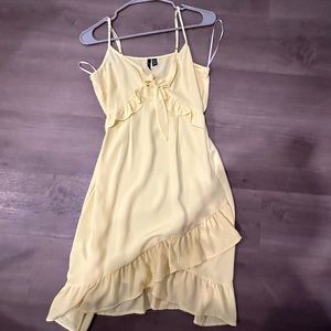 Vero Moda XS Yellow Mid Dress NWOT